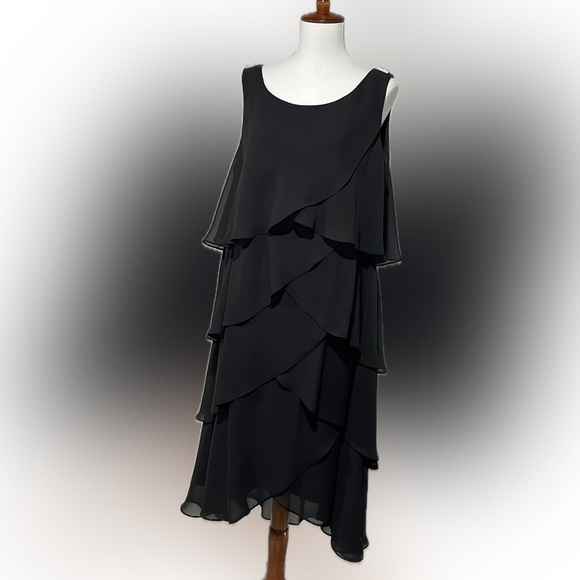 SLNY black sheer layers, lined formal dress - Picture 1 of 8